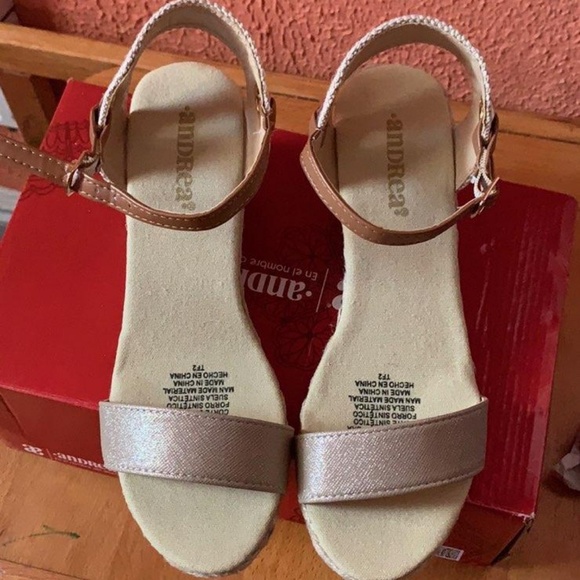 Wedges - Picture 3 of 5